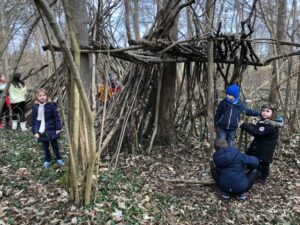 La Fédération des Foyers Clubs d’Alsace et le dispositif “Grandir dehors” : un engagement pour l’éducation au développement durable